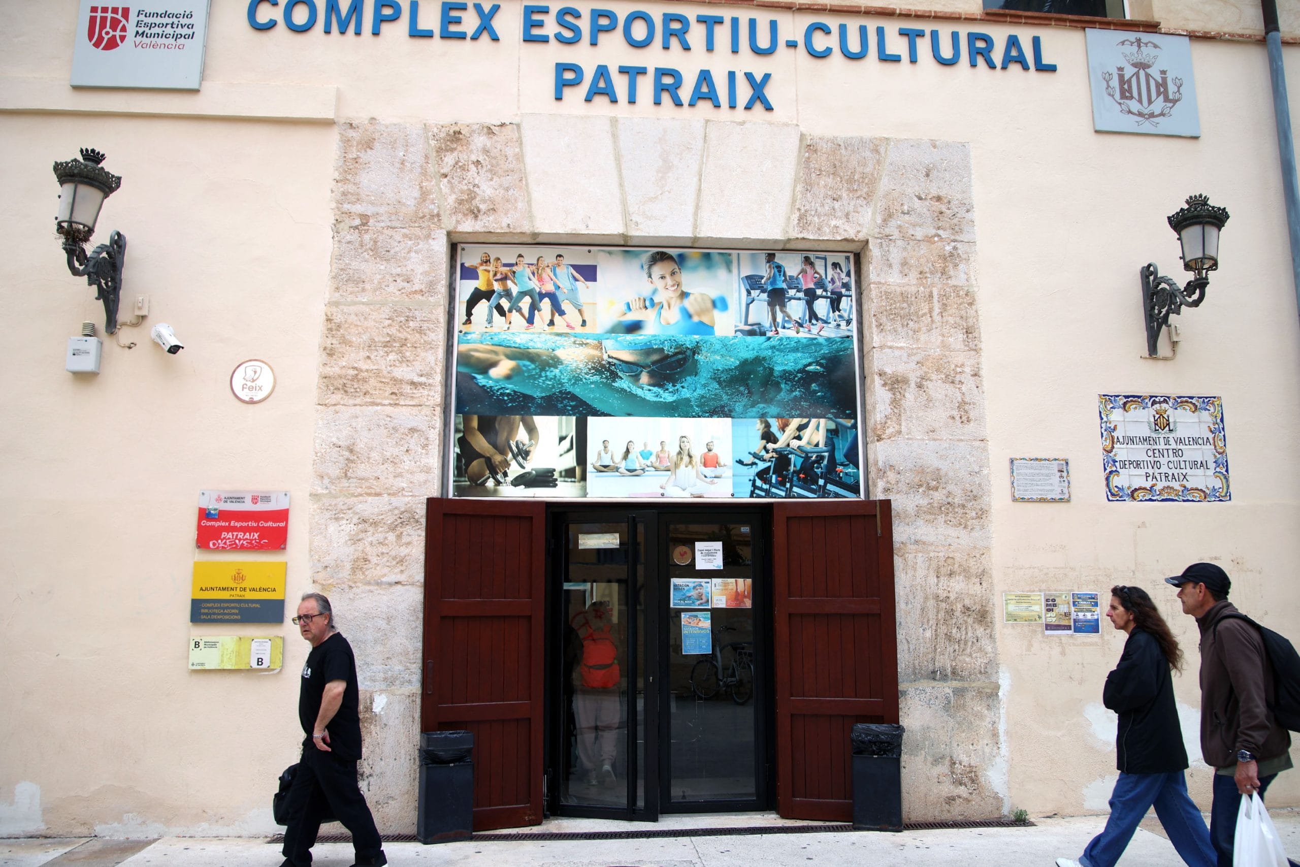 0515 Visita la Biblioteca Azorín del Barrio de Patraix 1
